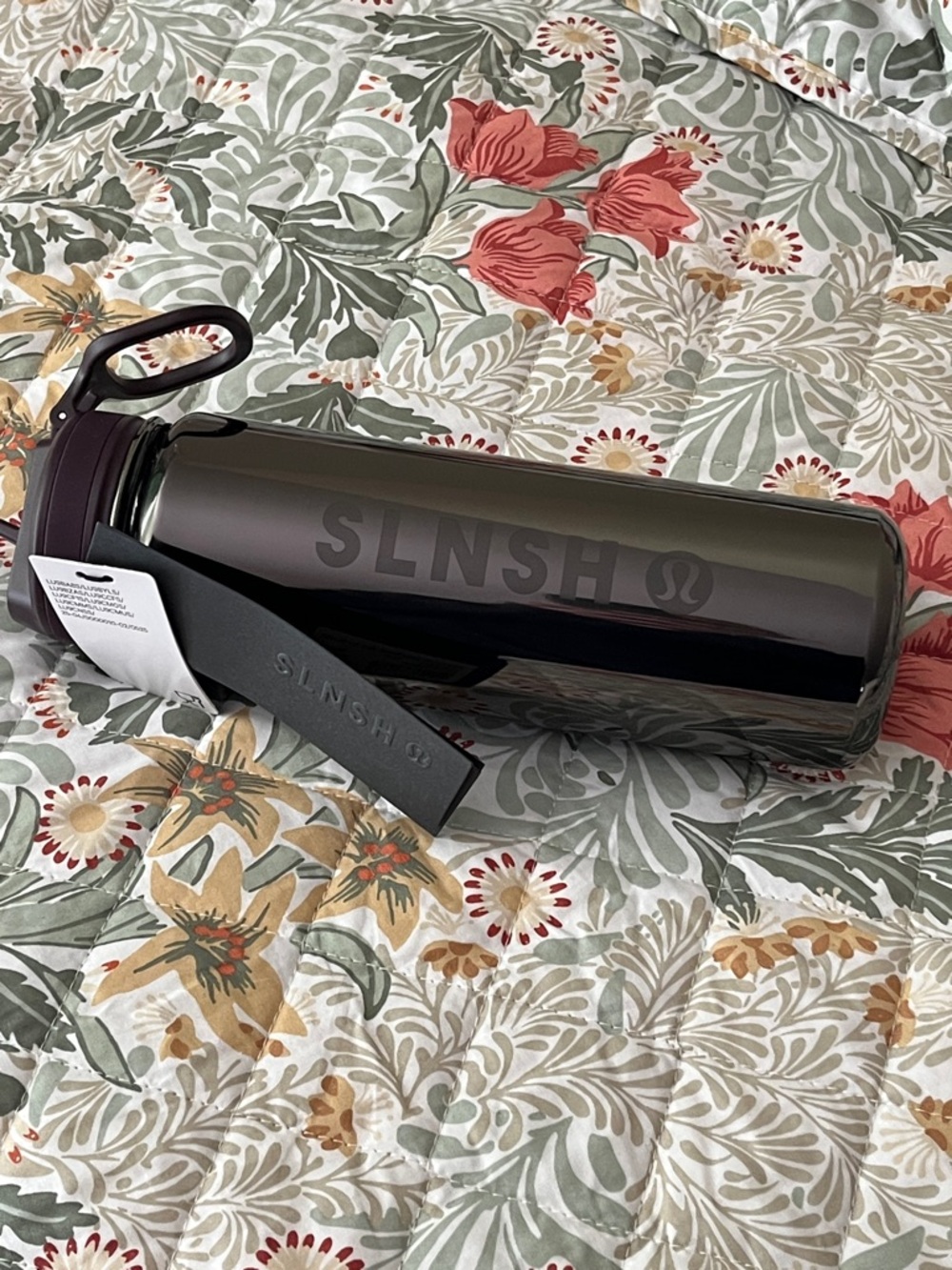 🆕Lululemon SLNSH Insulated Water Bottle - Deep Purple with Plum Cap, 24oz